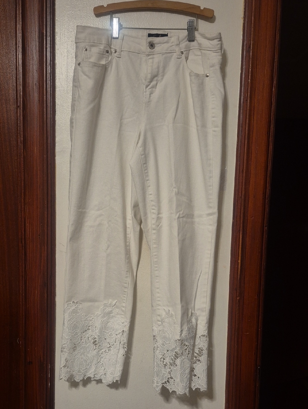 Earl Jeans White Jeans with Floral Cutout Detail At Hem.